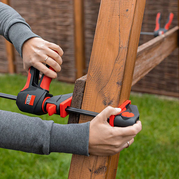 Bessey EZ360 150 mm One Handed clamp with Rotatable Handle - Image 4