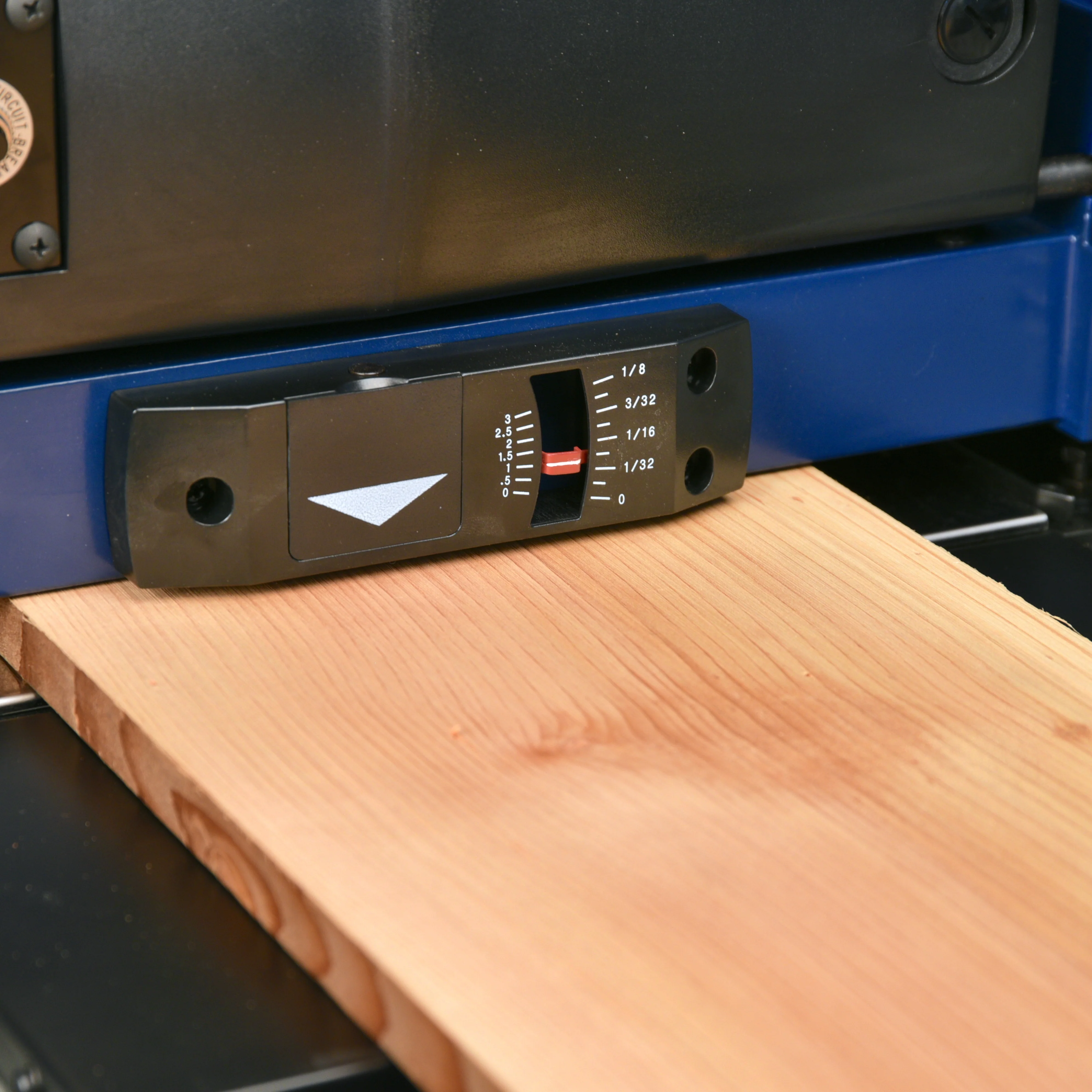 Carbatec 317mm (12-1/2") Benchtop Thicknesser - Image 2