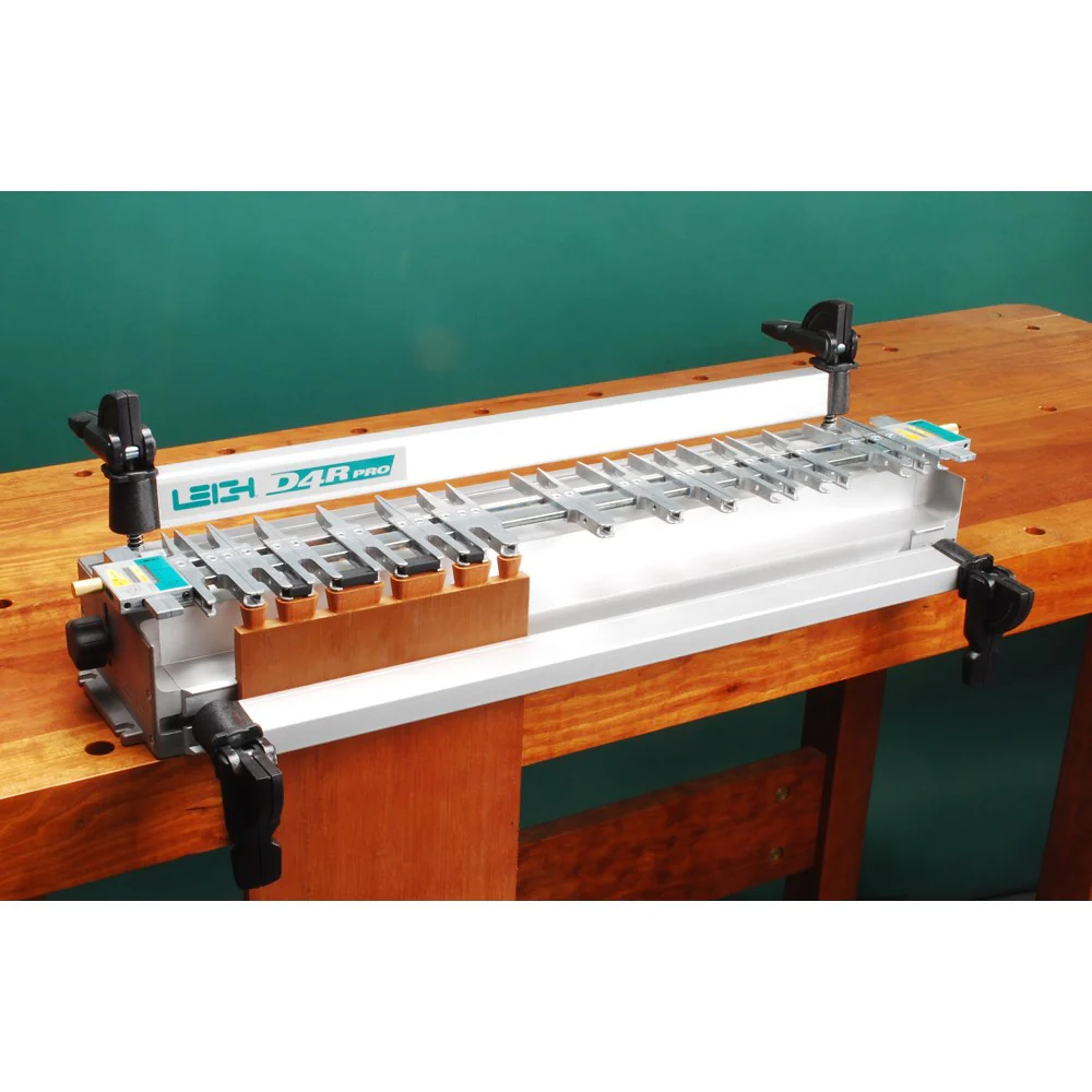 Leigh D4R Pro Dovetail Jig with Metric Scales