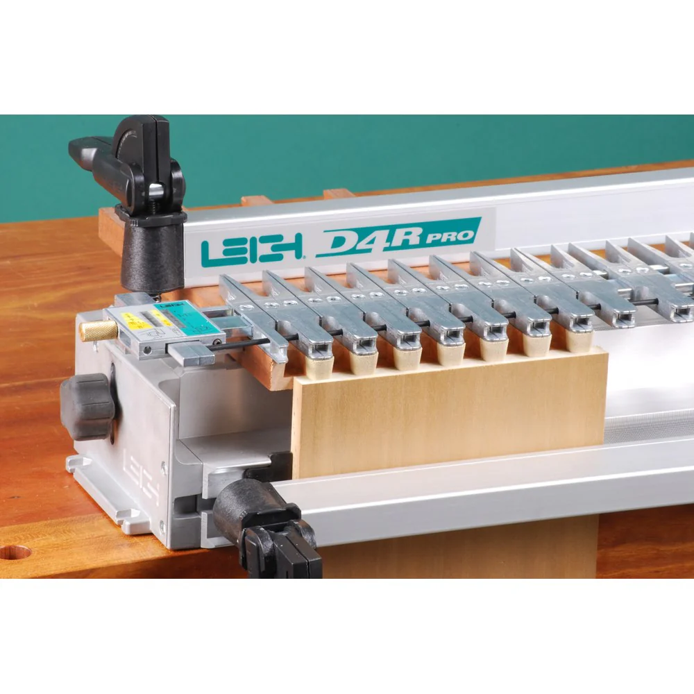 Leigh D4R Pro Dovetail Jig with Metric Scales - Image 3