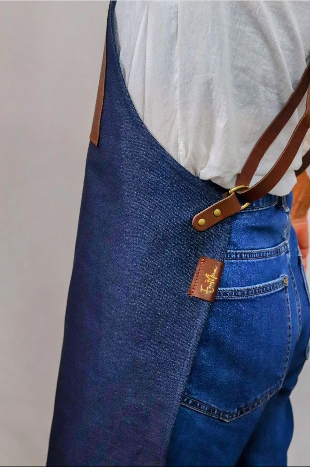 En Mina Denim and Leather Carving Apron - Image 9