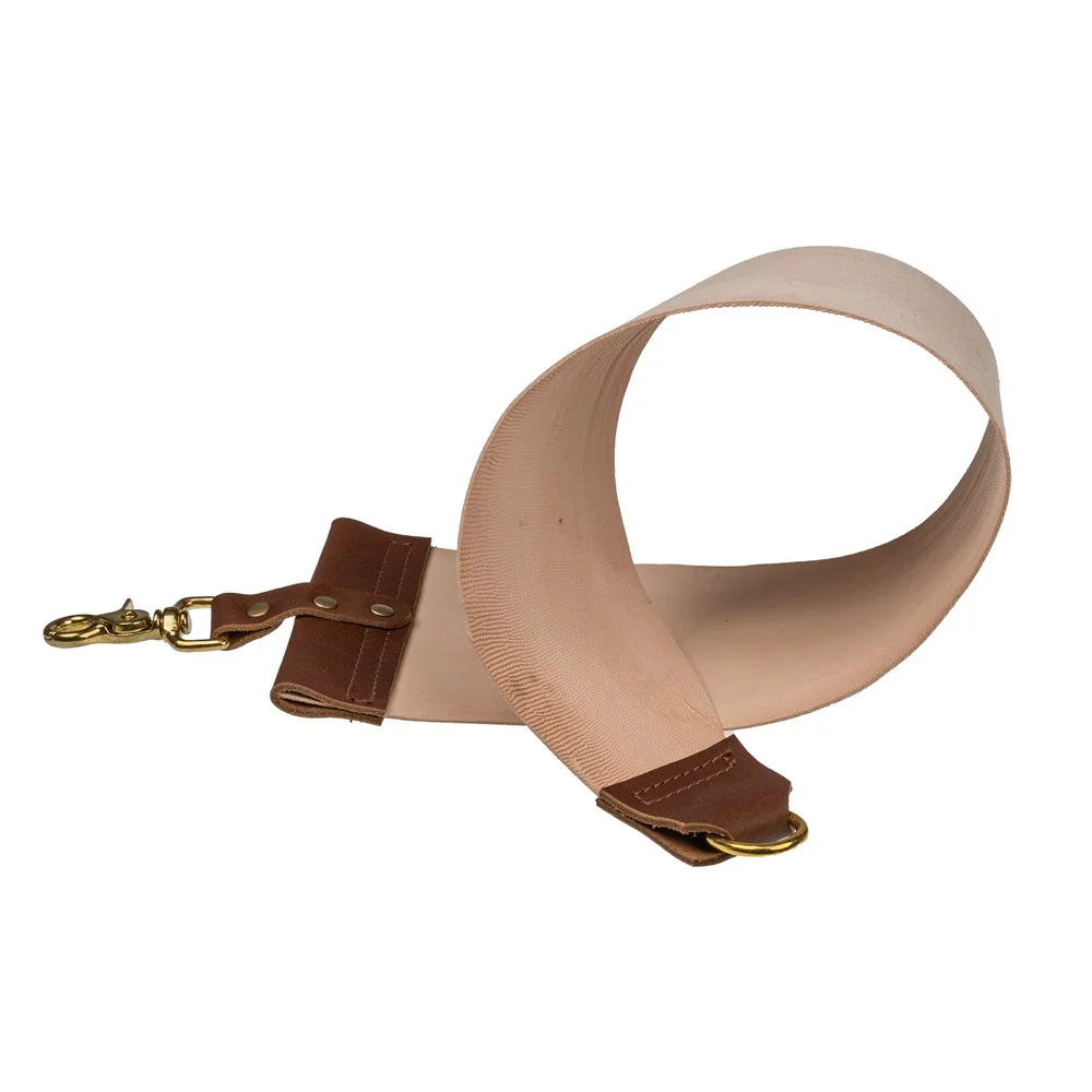 En Mina Kangaroo Tail Leather Hanging Strop