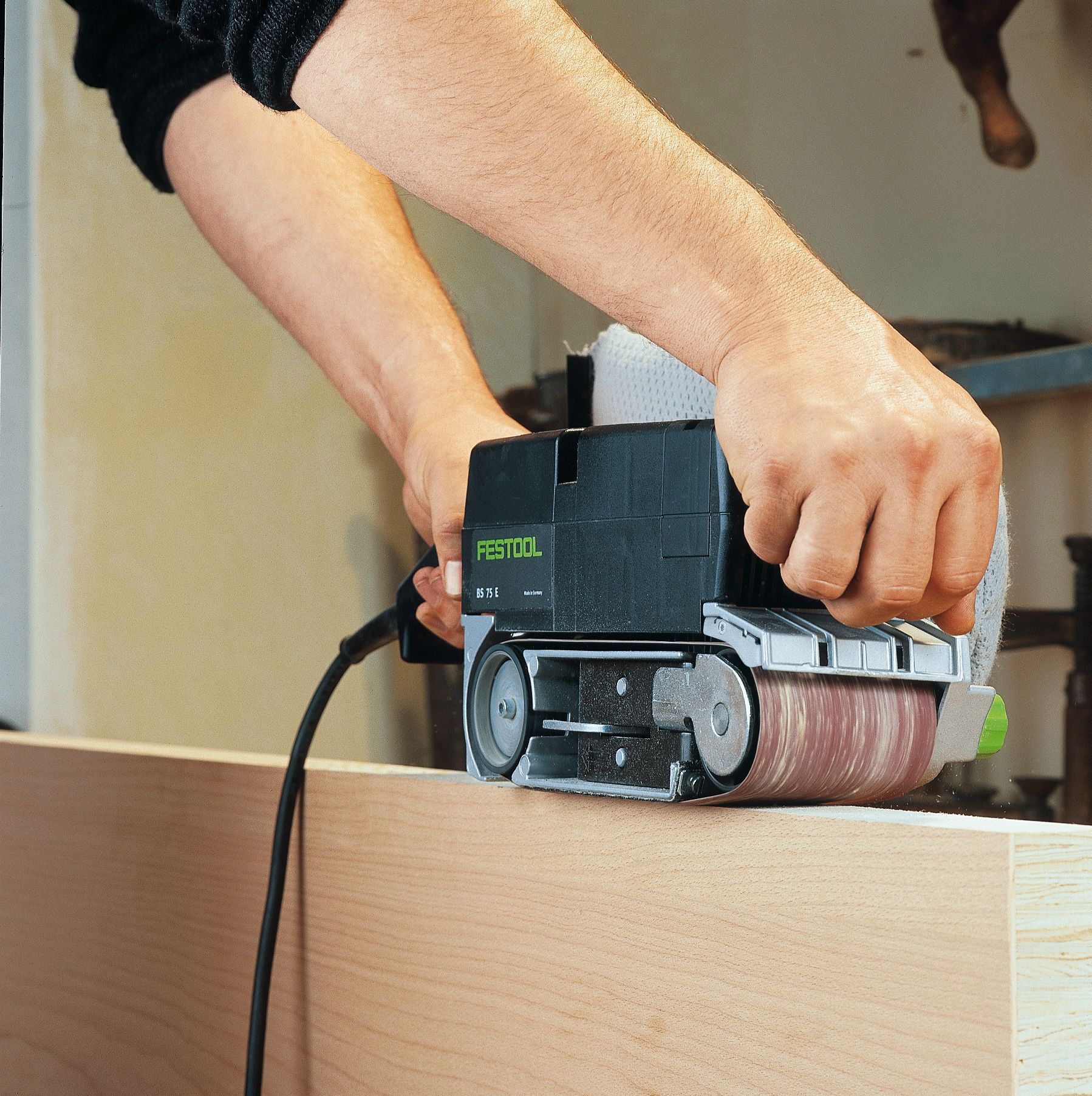 BS 75mm Belt Sander with Sanding Frame Set - Image 2