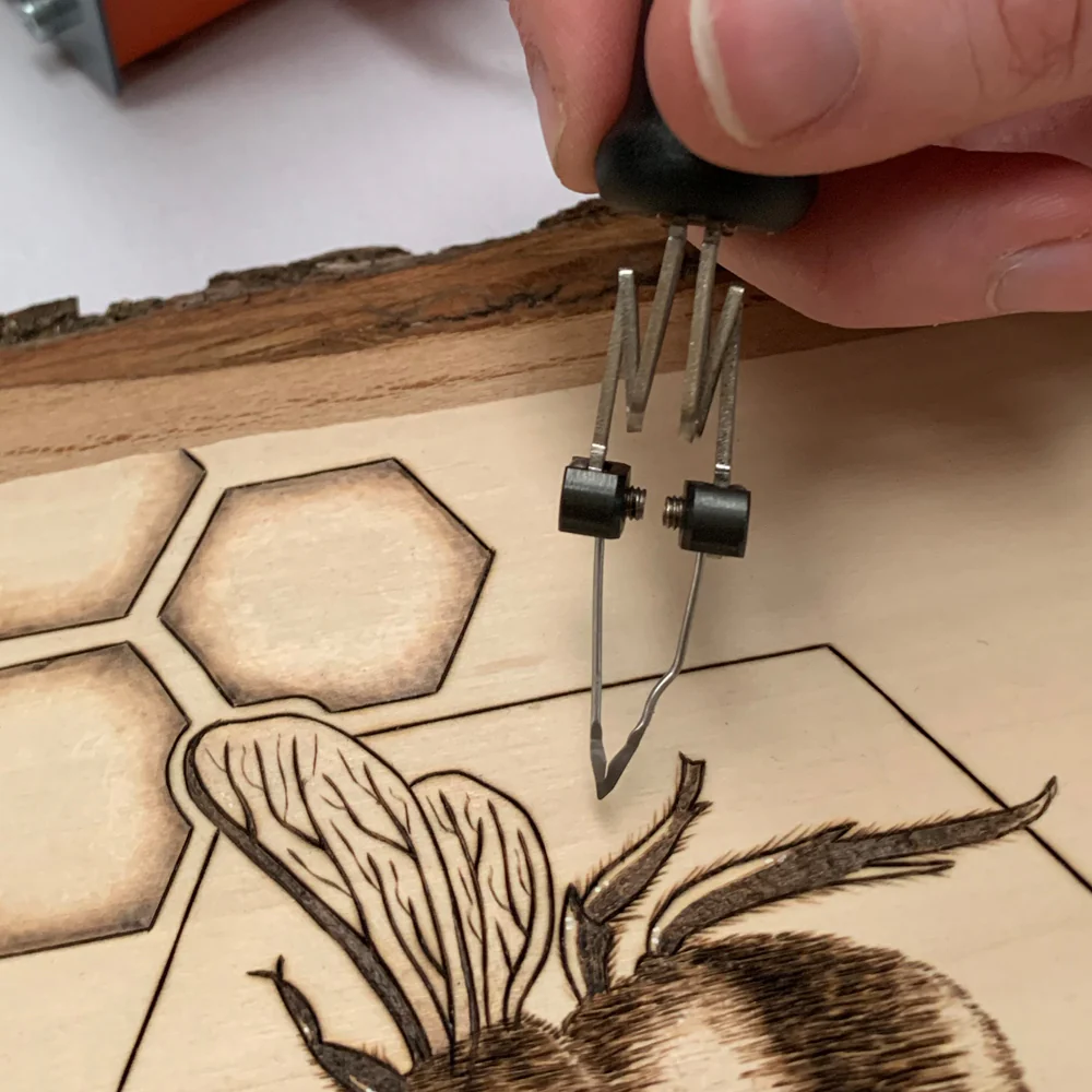 Robert Sorby Skew Point (2 Pack) for the Peter Child Artist's Pyrography Machine. - Image 2
